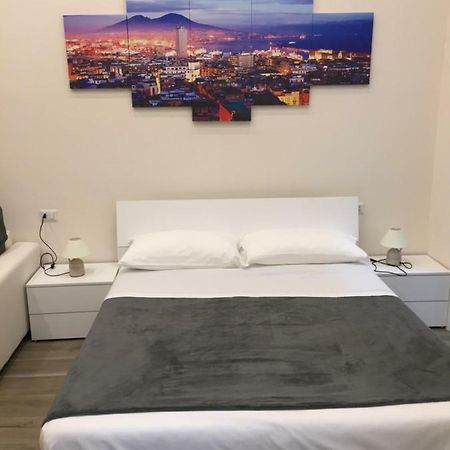 Garibaldi Station 2Punto0 Bed & Breakfast Naples Luaran gambar
