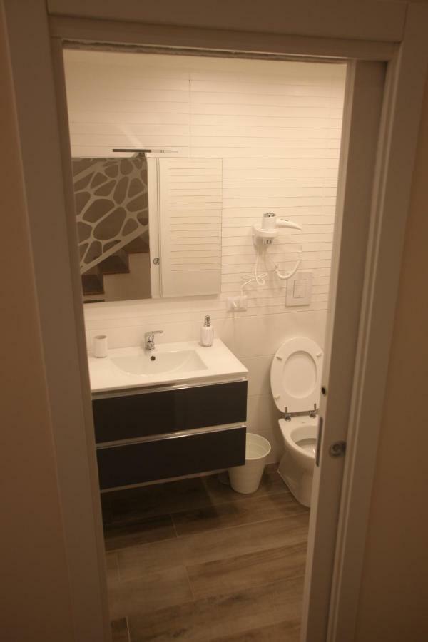 Garibaldi Station 2Punto0 Bed & Breakfast Naples Luaran gambar