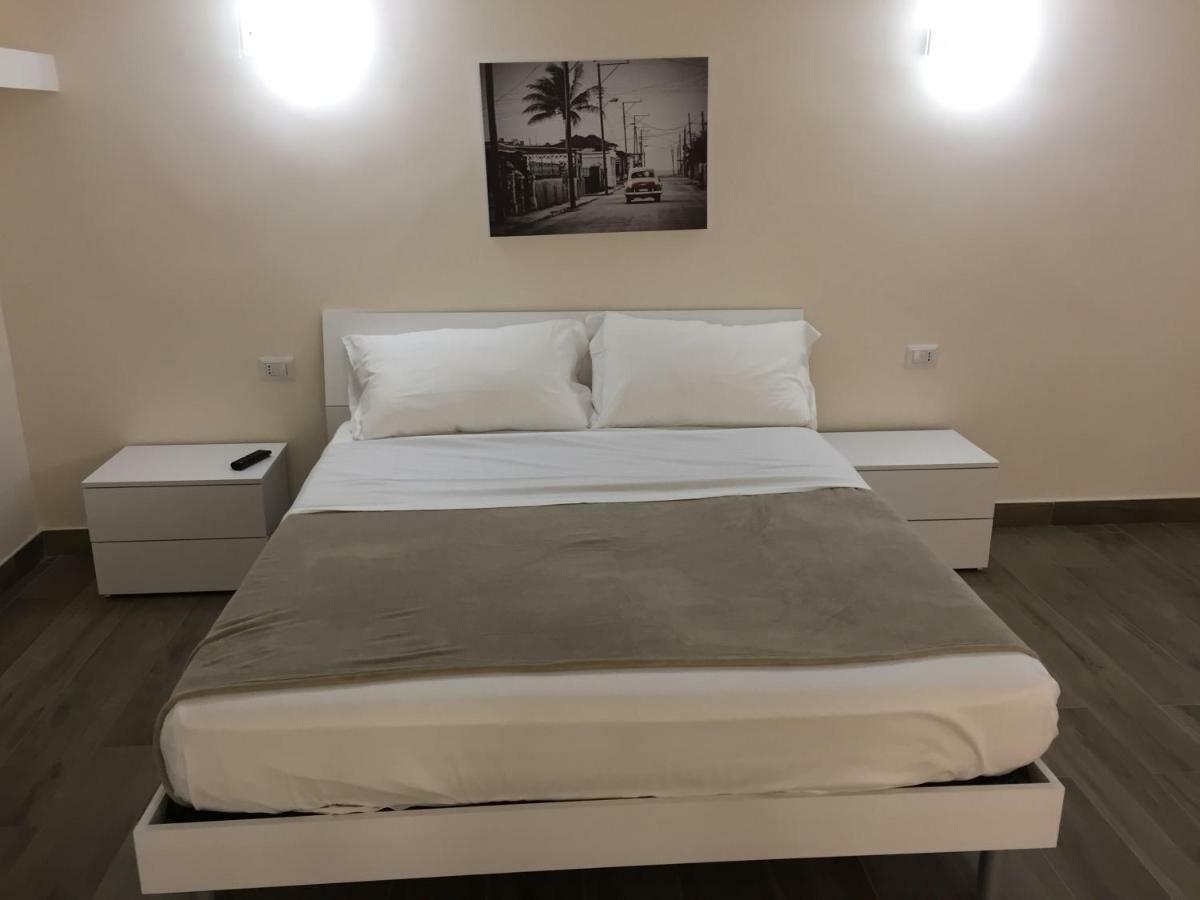 Garibaldi Station 2Punto0 Bed & Breakfast Naples Luaran gambar